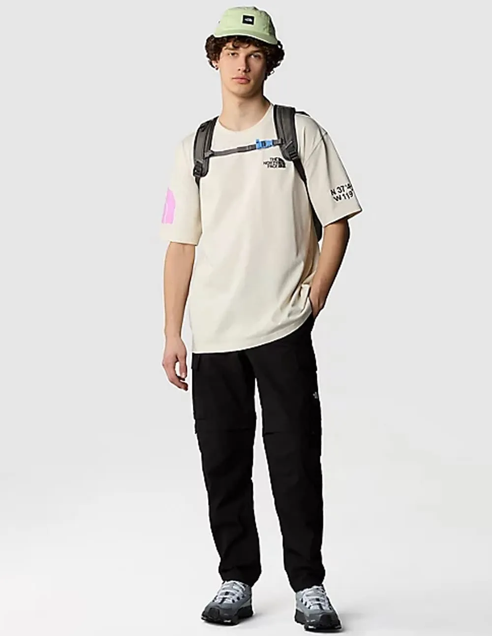 Camiseta The North Face con Estampado Gráfico NSE Beige Unisex