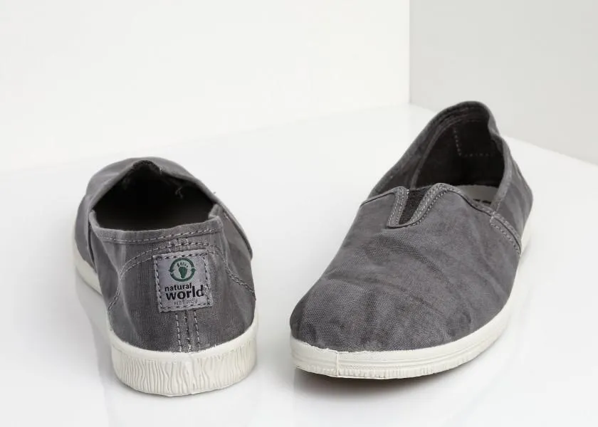 Chaussures pour femme CAMPING ENZIMATICO / gris à partir de 25,00 € | SVB