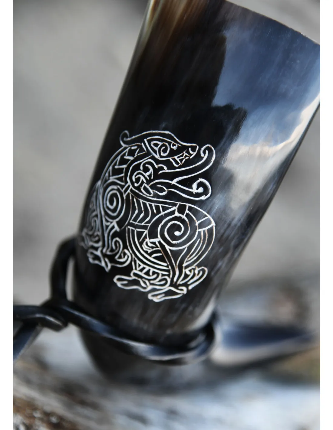 Corne de dragon viking avec support (200-300 ml.) ⚔️ Boutique Épées
