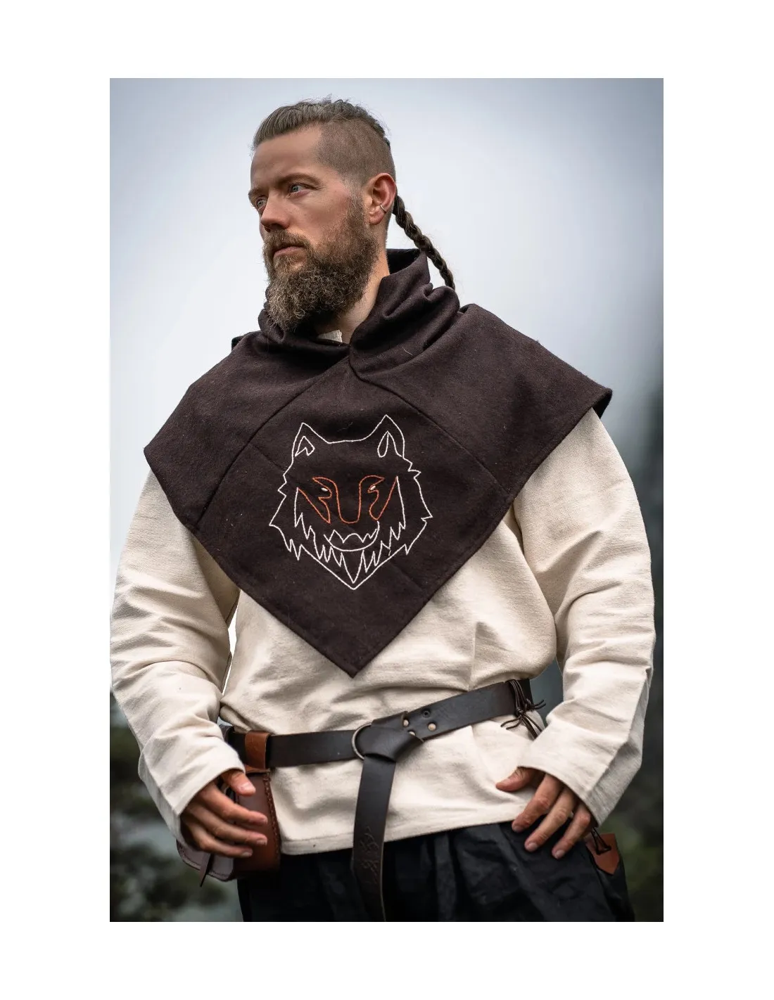 Gugel viking tête brune loup modèle Haldan ⚔️ Boutique Épées