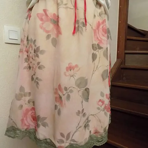 Jupe en mousseline imprimée rose