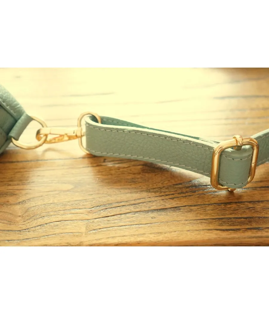 SANTAÏA BANANE BANDOULIERE TENDANCE CUIR VACHETTE GRAINS VERT D'EAU