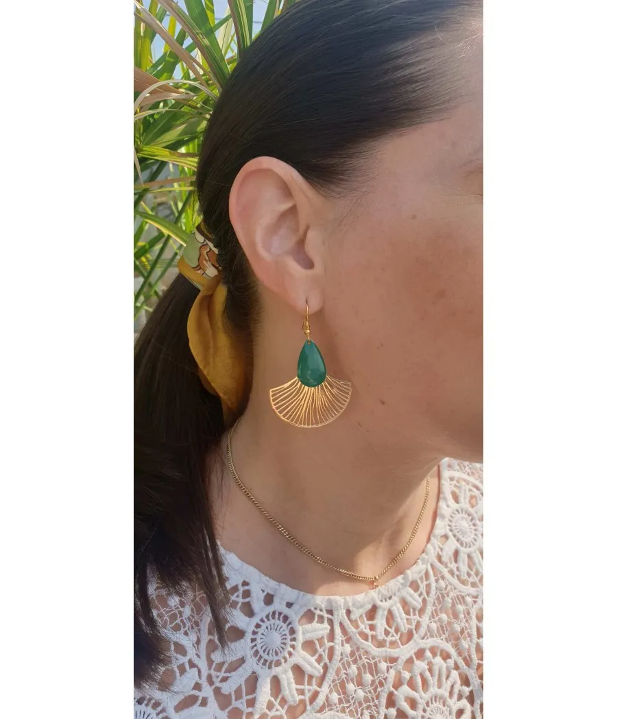 Santaïa boucles d'oreille feuille de ginkgo dorée émail vert