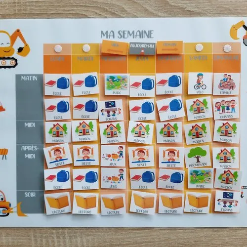 Semainier enfant / calendrier enfant grand format - engins de chantier