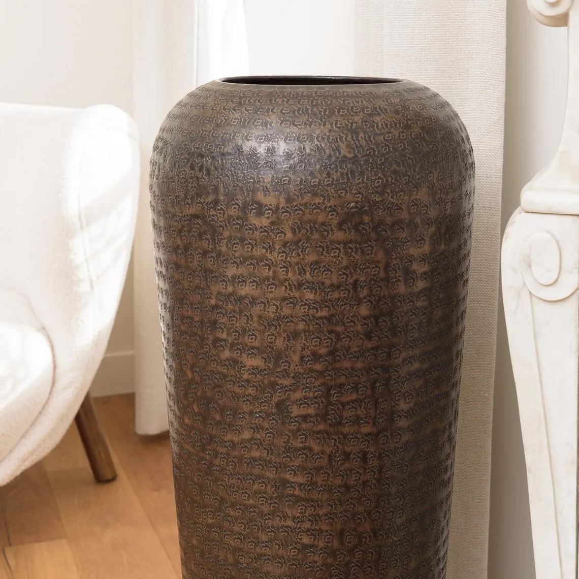 Vase alu couleur cuivre noir antique avec gravures HONORE | 3 Suisses